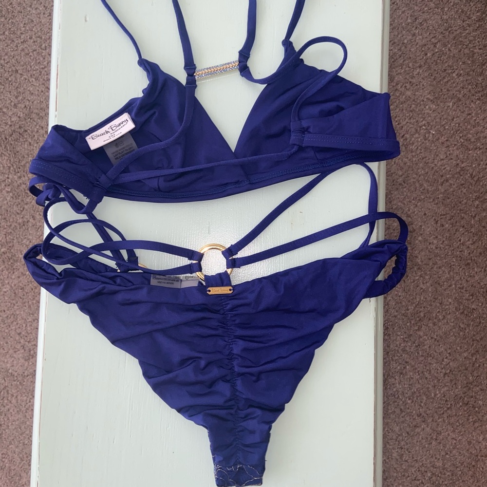 Beach Bunny Bikini Set - Picture 2 of 2